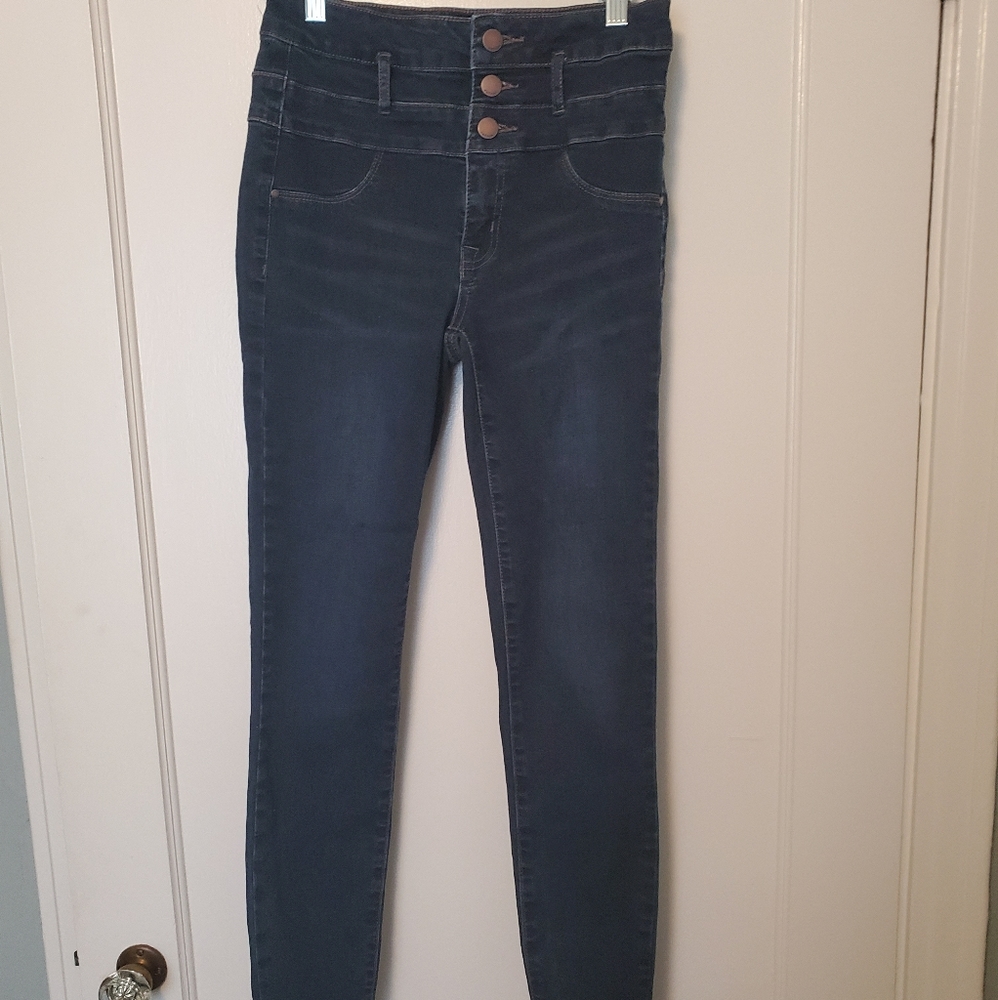 High waisted jeans